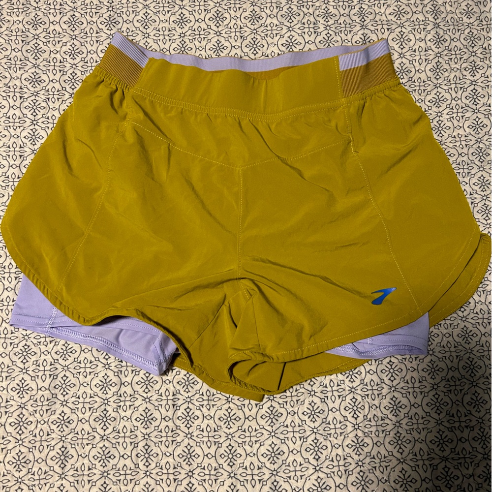brooks women’s running shorts